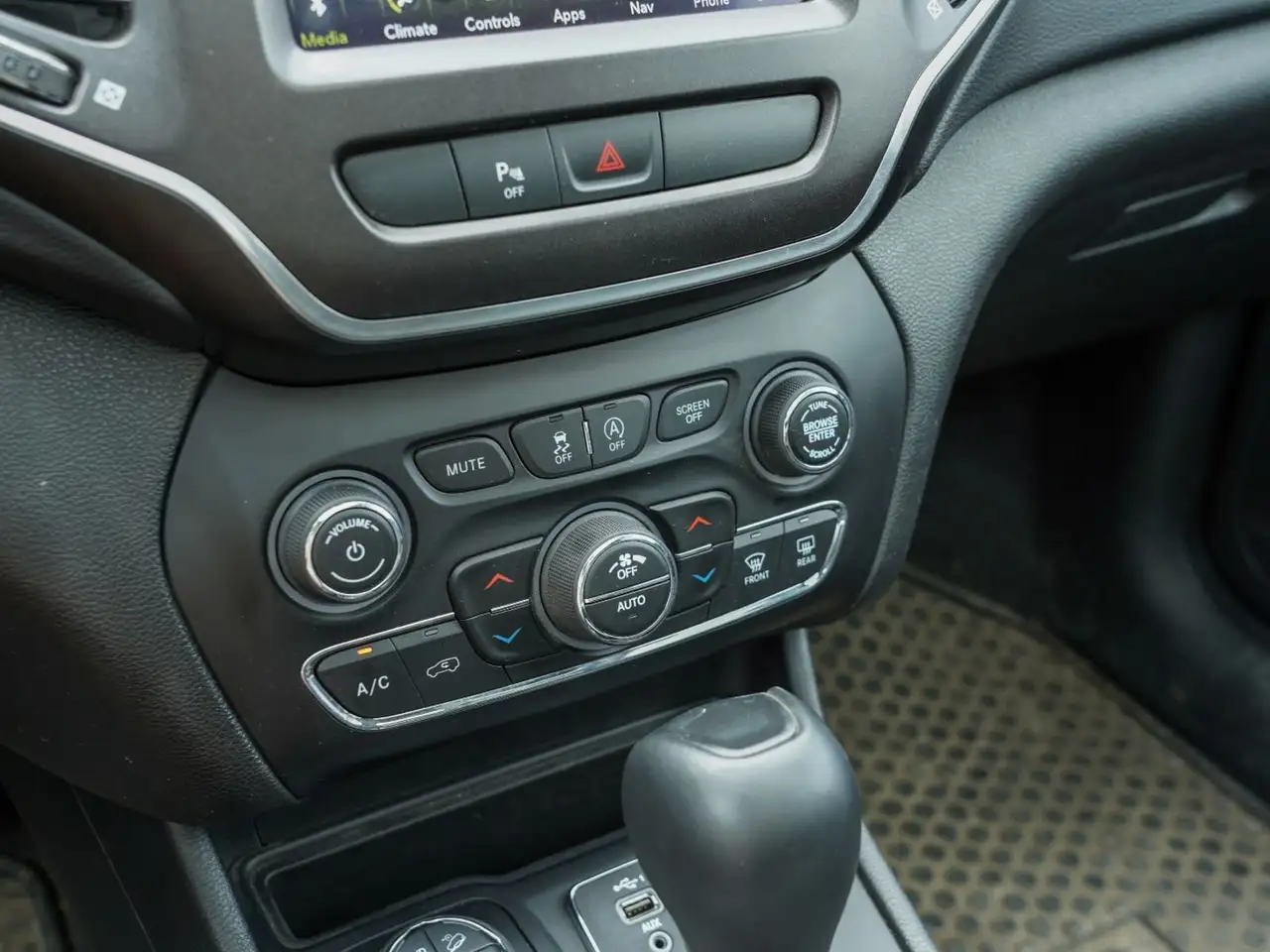 Jeep Cherokee fotografie Jeep Cherokee