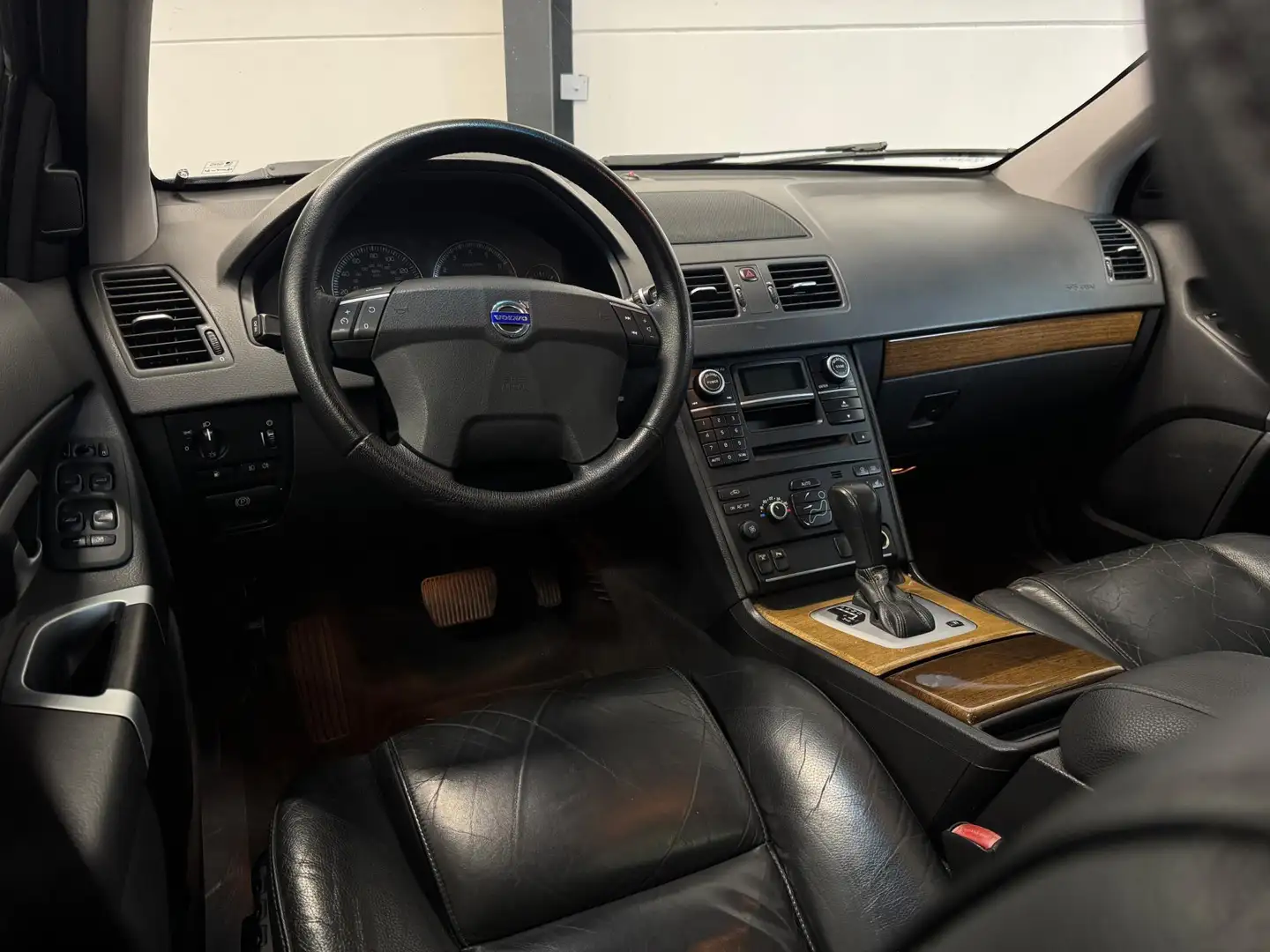 Volvo XC90 3.2 Sport Awd|7 Zits|Schuifdak|1e Eigenaar|Leder|T Grijs - 2