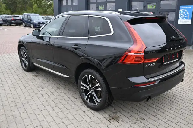 Volvo XC60 view 10