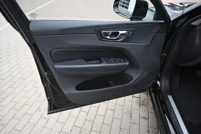 Volvo XC60 view 14
