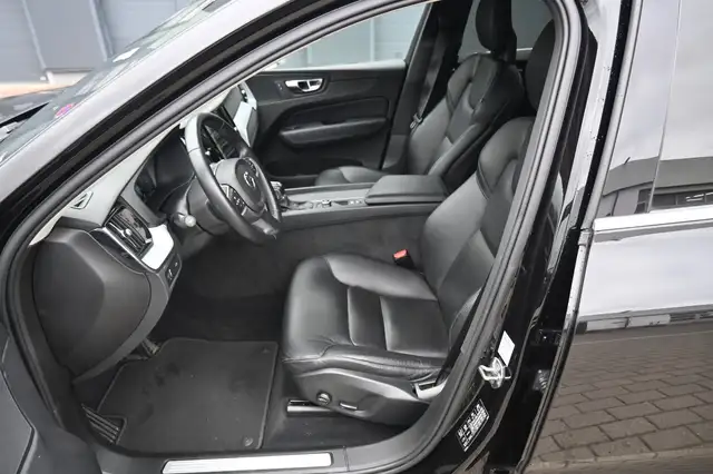 Volvo XC60 view 15