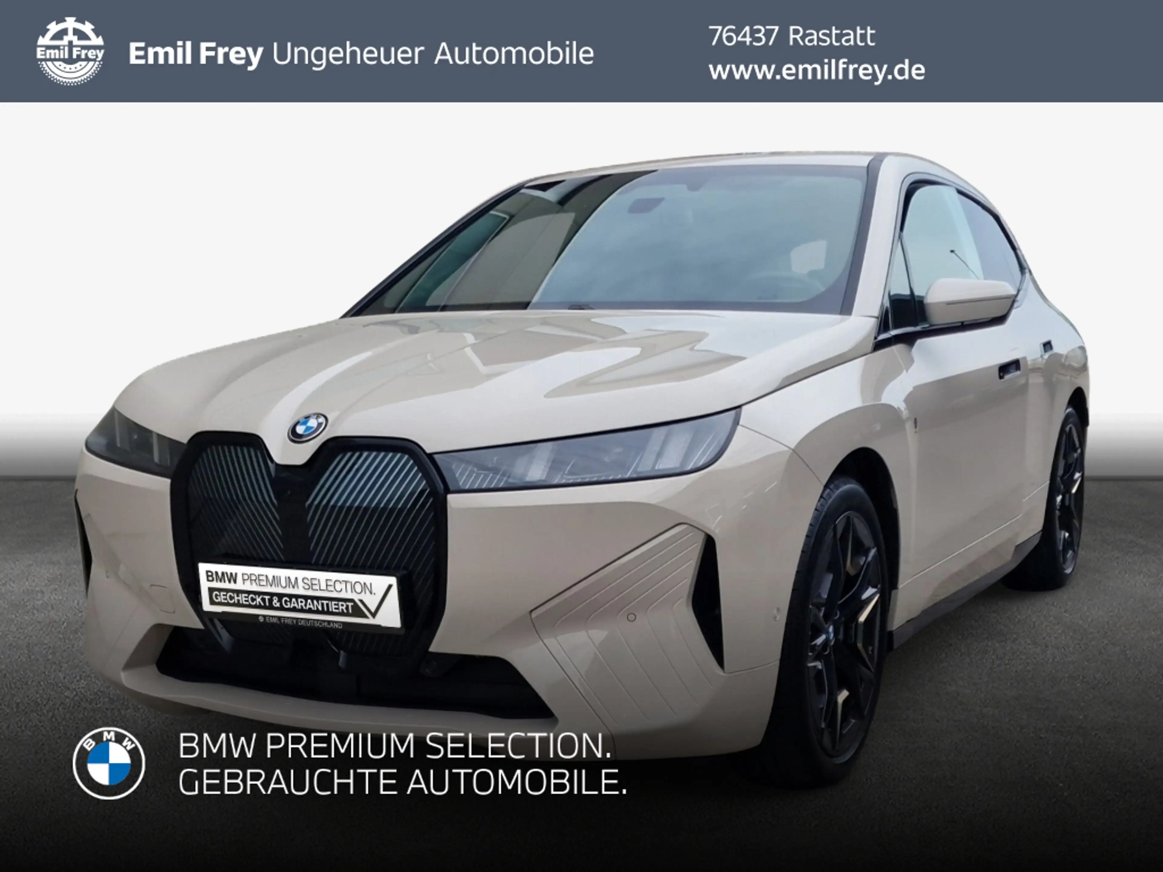 BMW iX xDrive45 AHK LED H&K NAV