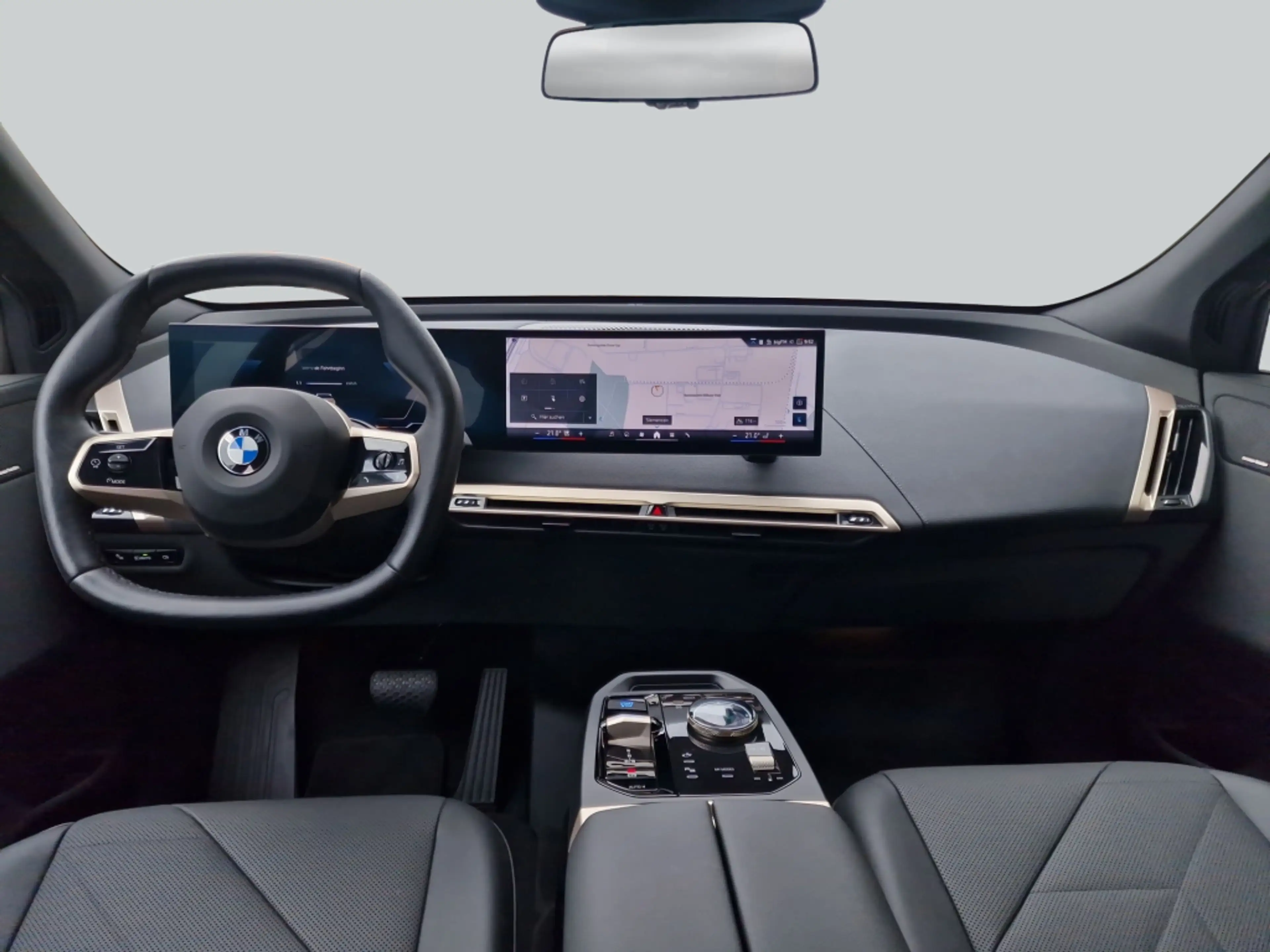 BMW iX xDrive45 AHK LED H&K NAV — photo 15