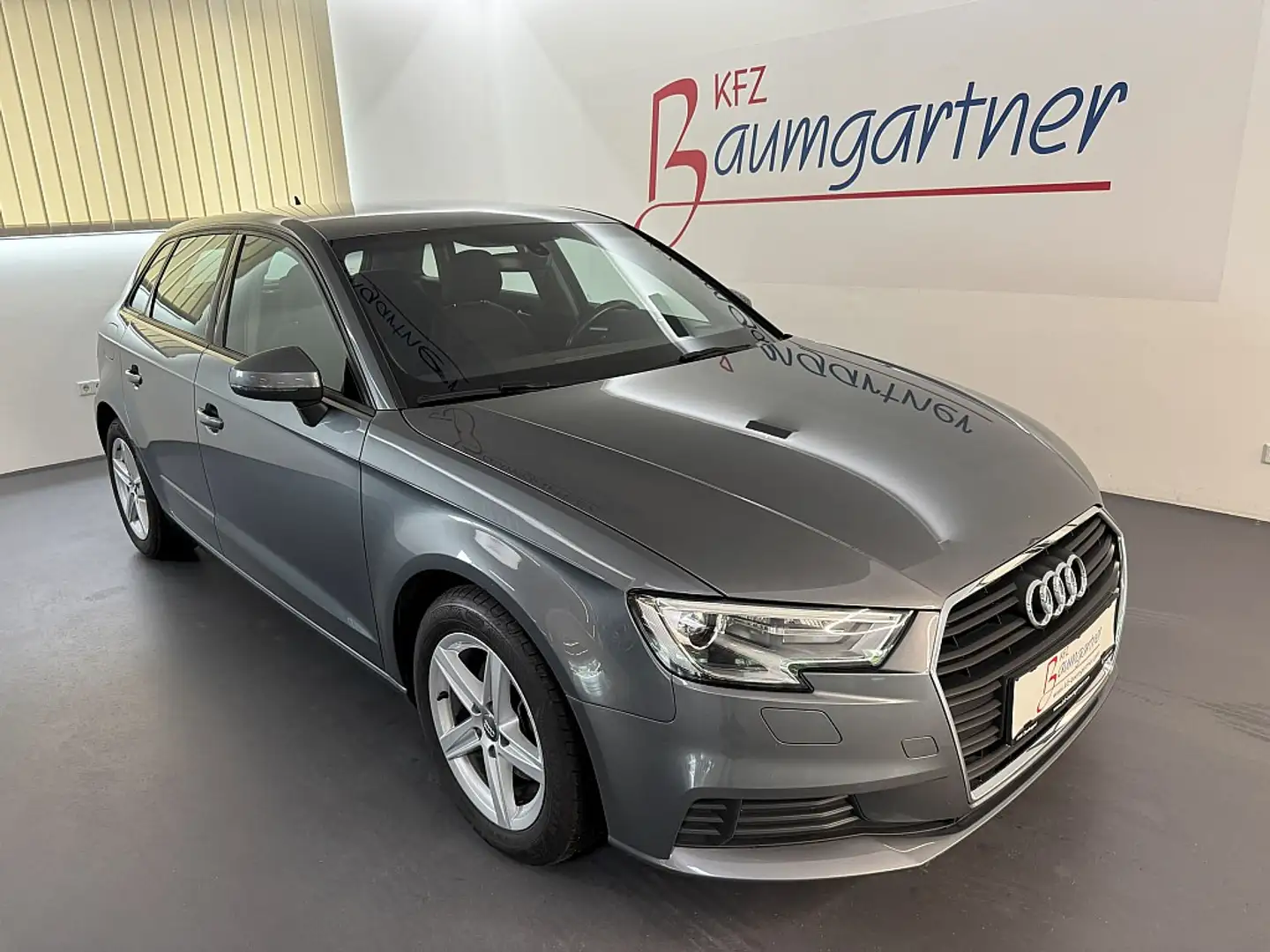 Audi A3 SB 30 TDI *XENON*NAVI*Tempomat*PDC* Grau - 1