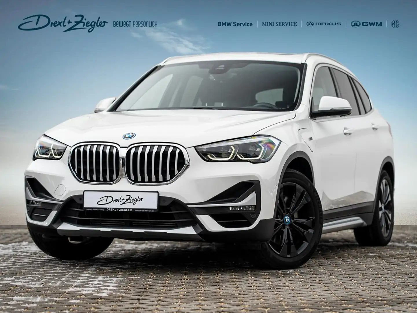 BMW X1 xDrive25e xLine AHK NaviPlus HuD AdLED PANO Blanc - 1