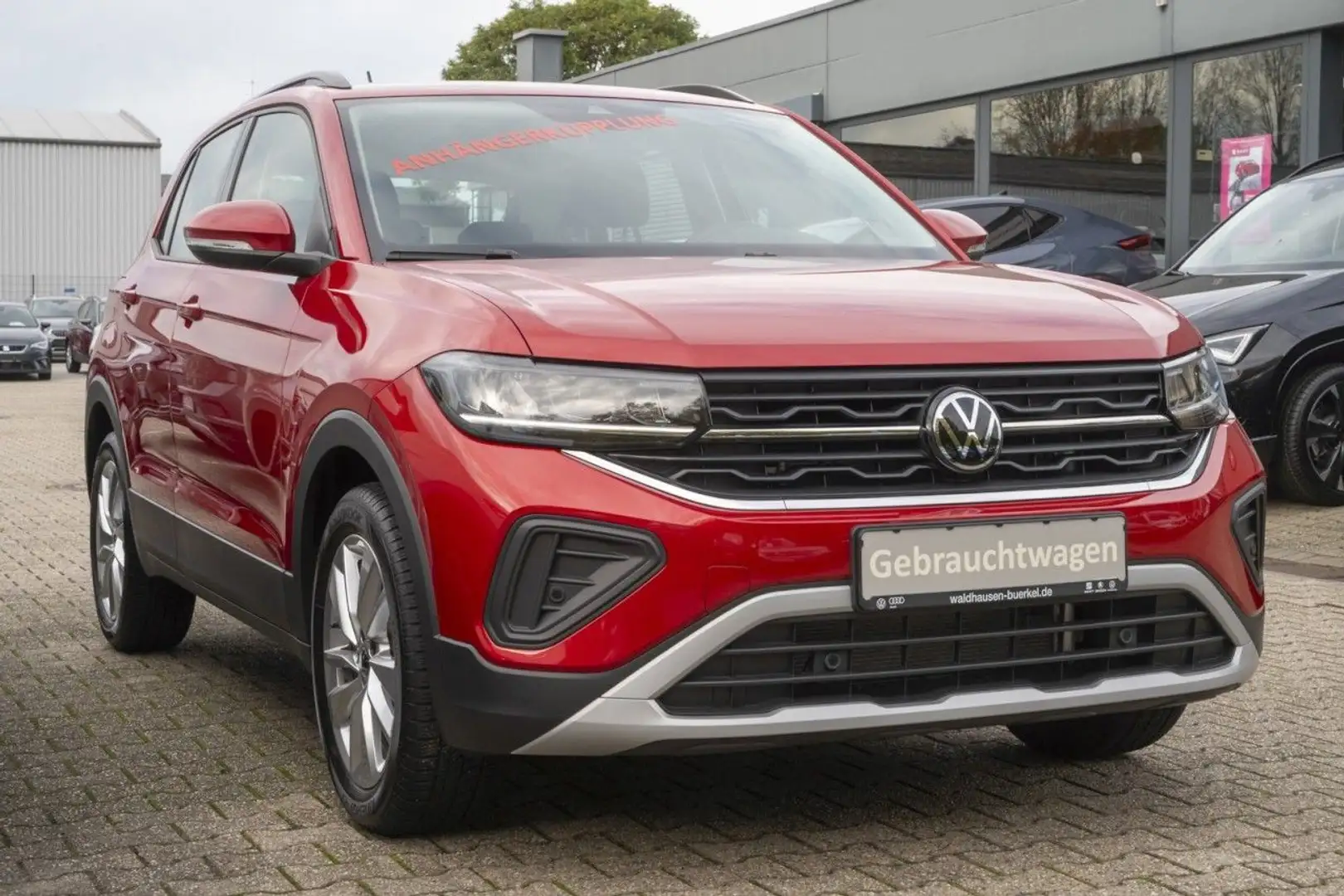 Volkswagen T-Cross Life 1,0 TSI DSG+AHK+LED+Navi Klima Rot - 2