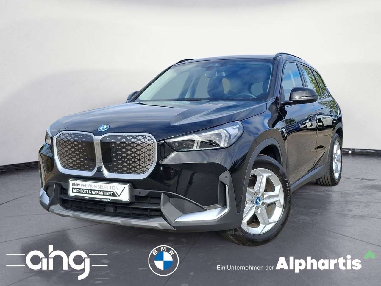 BMW iX1 — BMW iX1 xDrive30 Navi ACC AHK Head-Up 360°