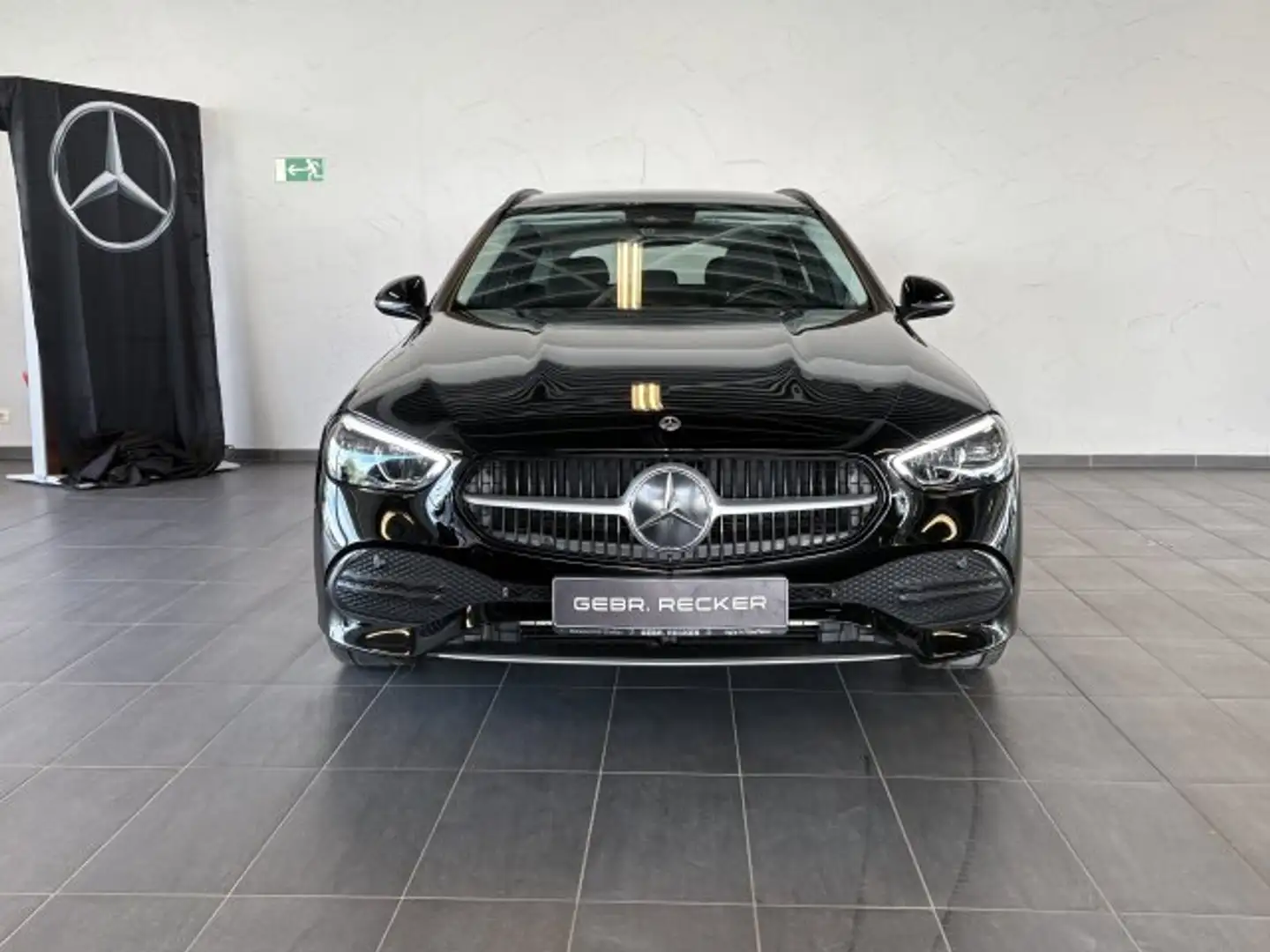Mercedes-Benz C 180 C 180 T Pano.-Dach Kamera LED Navi Premium 18" Schwarz - 2