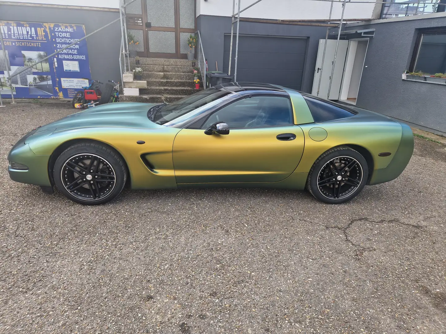 Chevrolet Corvette Corvette - 2
