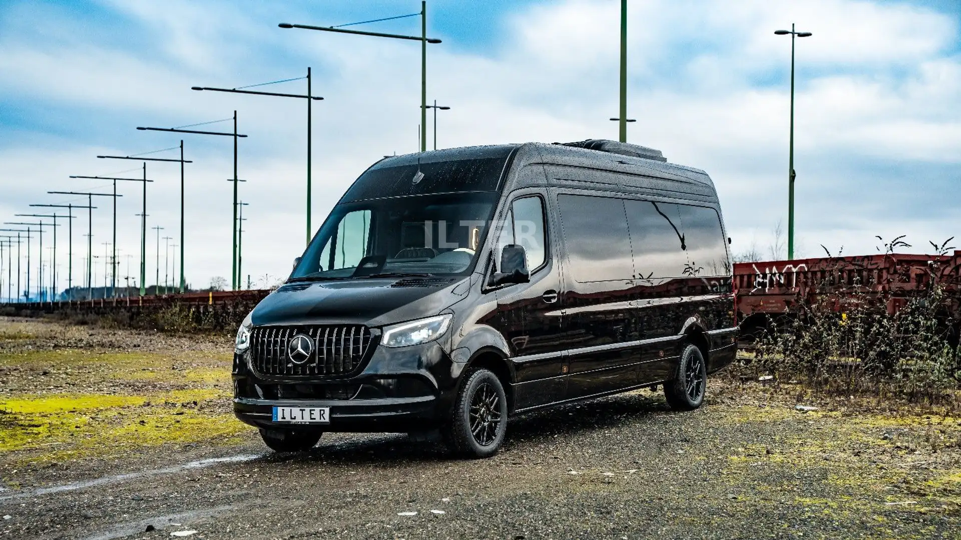 Mercedes-Benz Sprinter 317 VIP Tourismus 8+1 Business Van LED Noir - 2