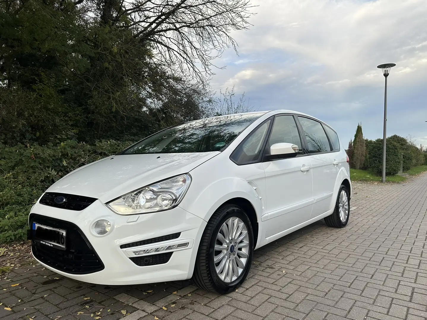 Ford S-Max 2.0 TDCi DPF Titanium - AUTOMATIK - 2