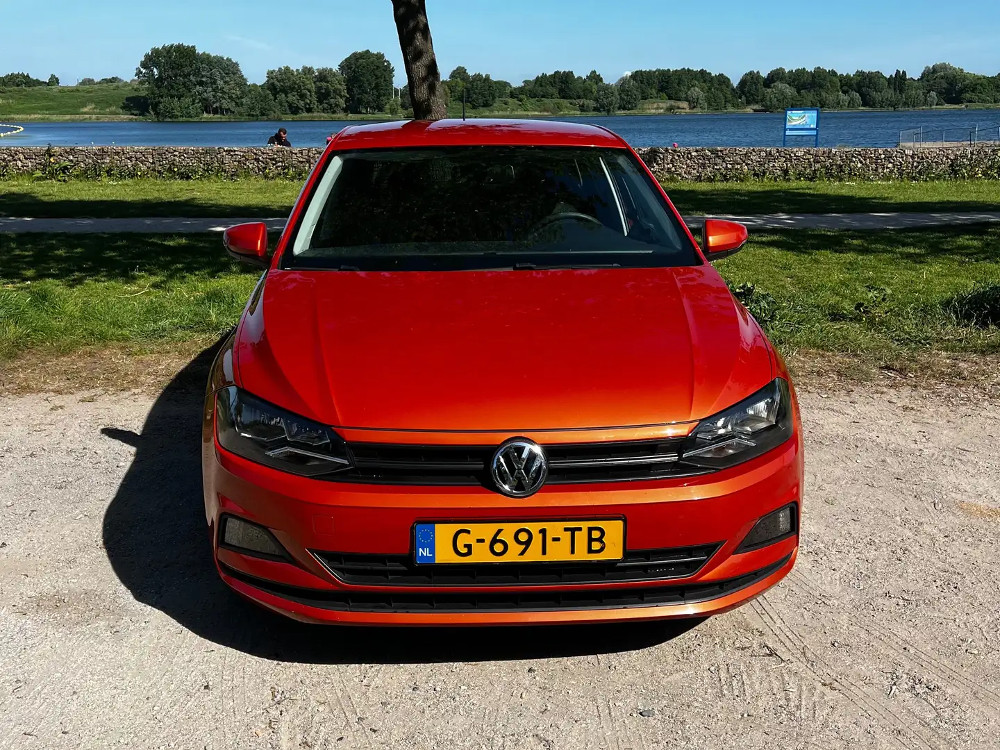 Volkswagen Polo Polo 1.0 MPI Comfortline Orange - 2