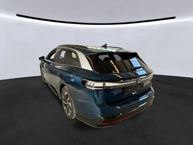 Volkswagen Id.7 view 3