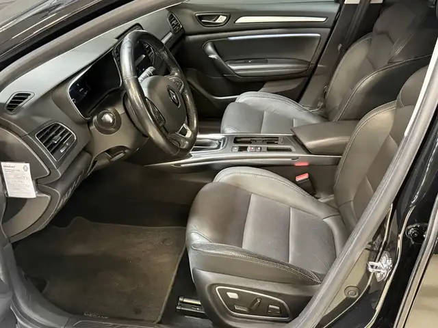 Renault Megane E-Tech view 6