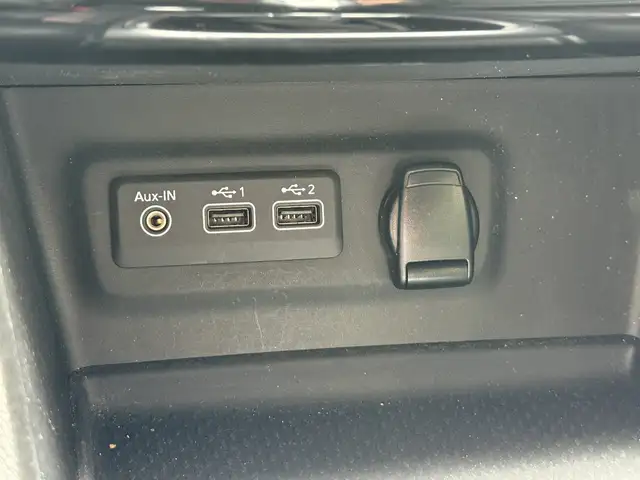 Renault Megane E-Tech view 30