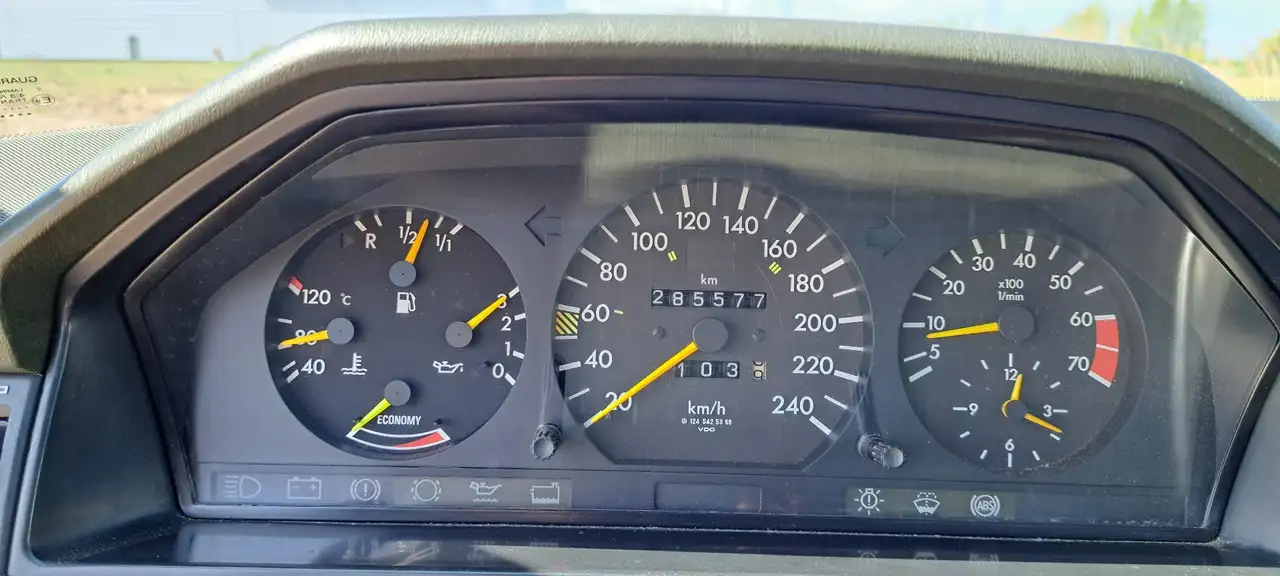 Mercedes-Benz E 230 MERCEDES E KLASSE W124 230E OLDTIMER AIRCO WERKT, foto 8
