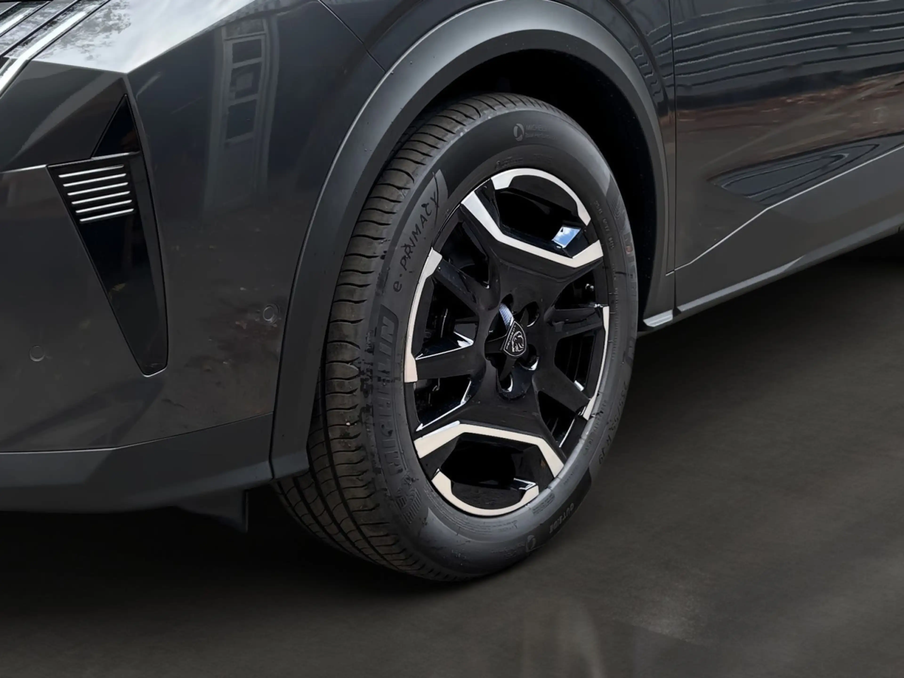 Peugeot 3008 Allure Plug-In Hybrid 195 e-DSC7 *Kamera*SH — photo 6