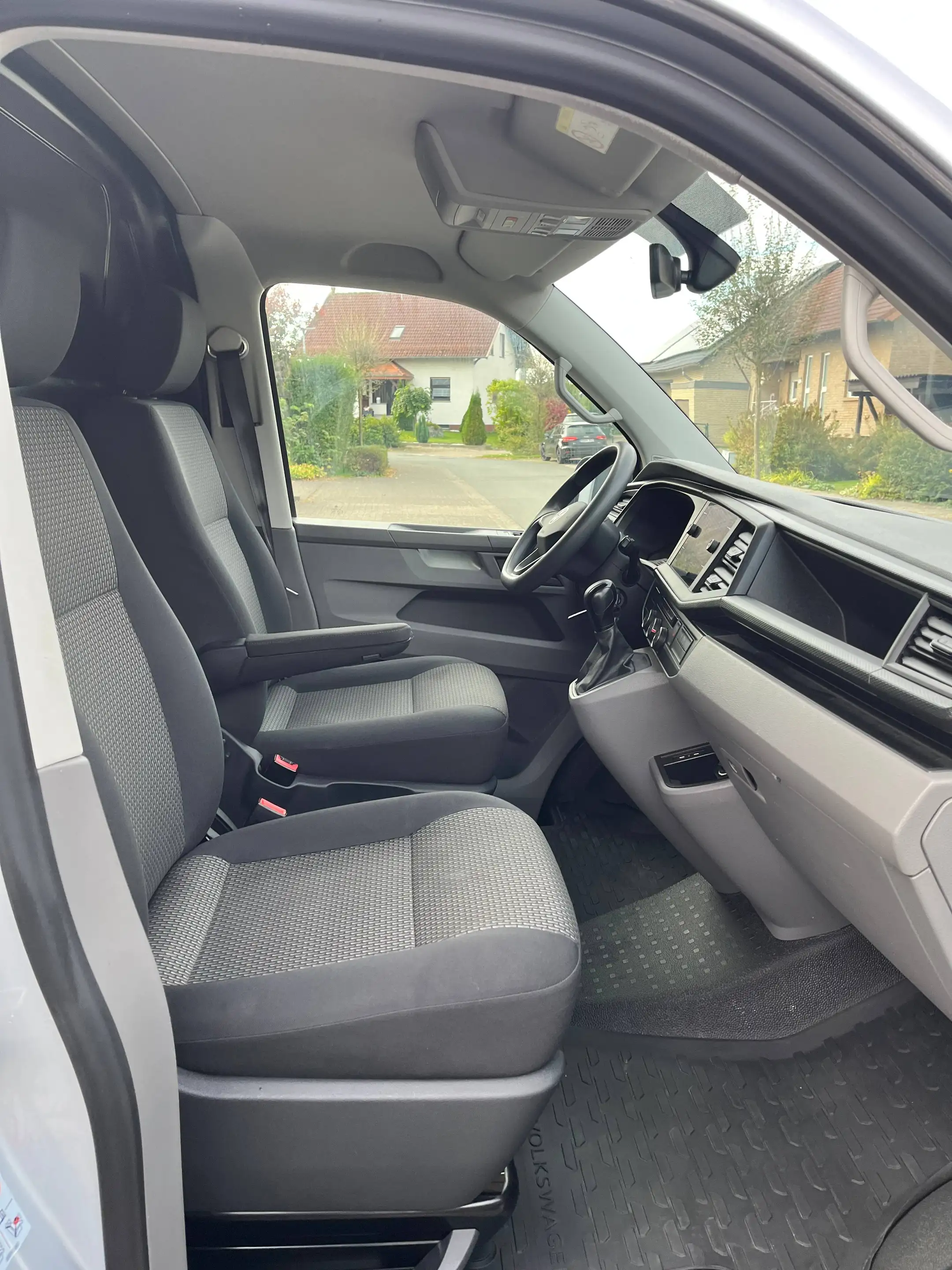 Volkswagen T6.1 Transporter 150Ps DSG Klima LED Navi SH VW-Scheckheft 113Tkm MwSt — photo 12
