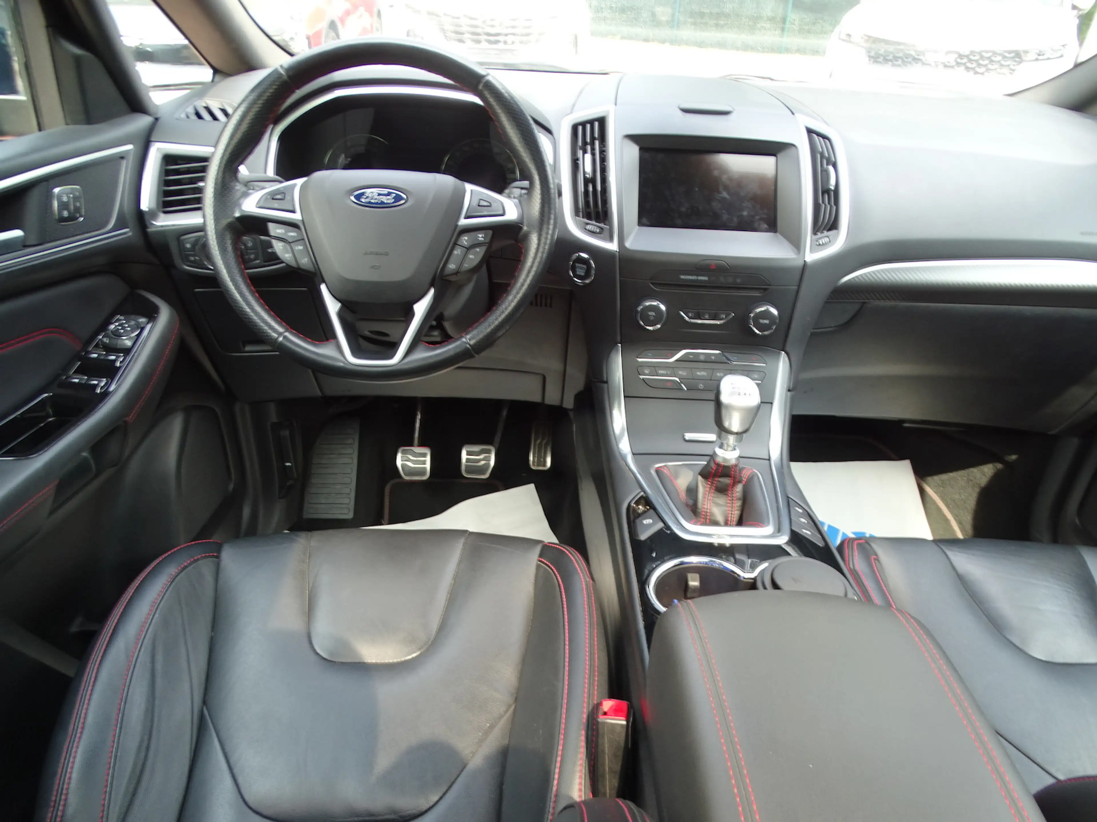 Ford S-Max 2.0 EcoBlue ST-Line Panor., Leder ,7 Sitzer , viel — photo 8