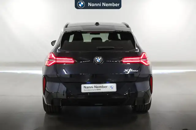 BMW X3 view 4