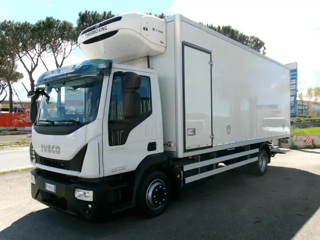 Iveco EUROCARGO 120/25 E6 FRIGO+PEDANA FRC 09/28