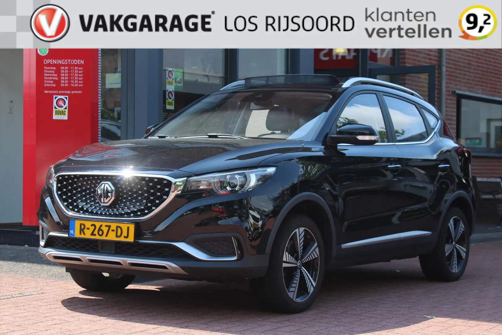 MG ZS Ev Electric *Luxury* | Carplay | Camera | Adaptive Zwart - 1