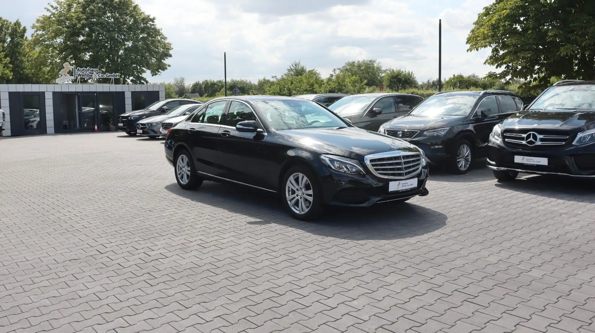 Mercedes-Benz C 250 d Exclusive 4Matic Spur TotW COMAND LED AHK Noir - 1