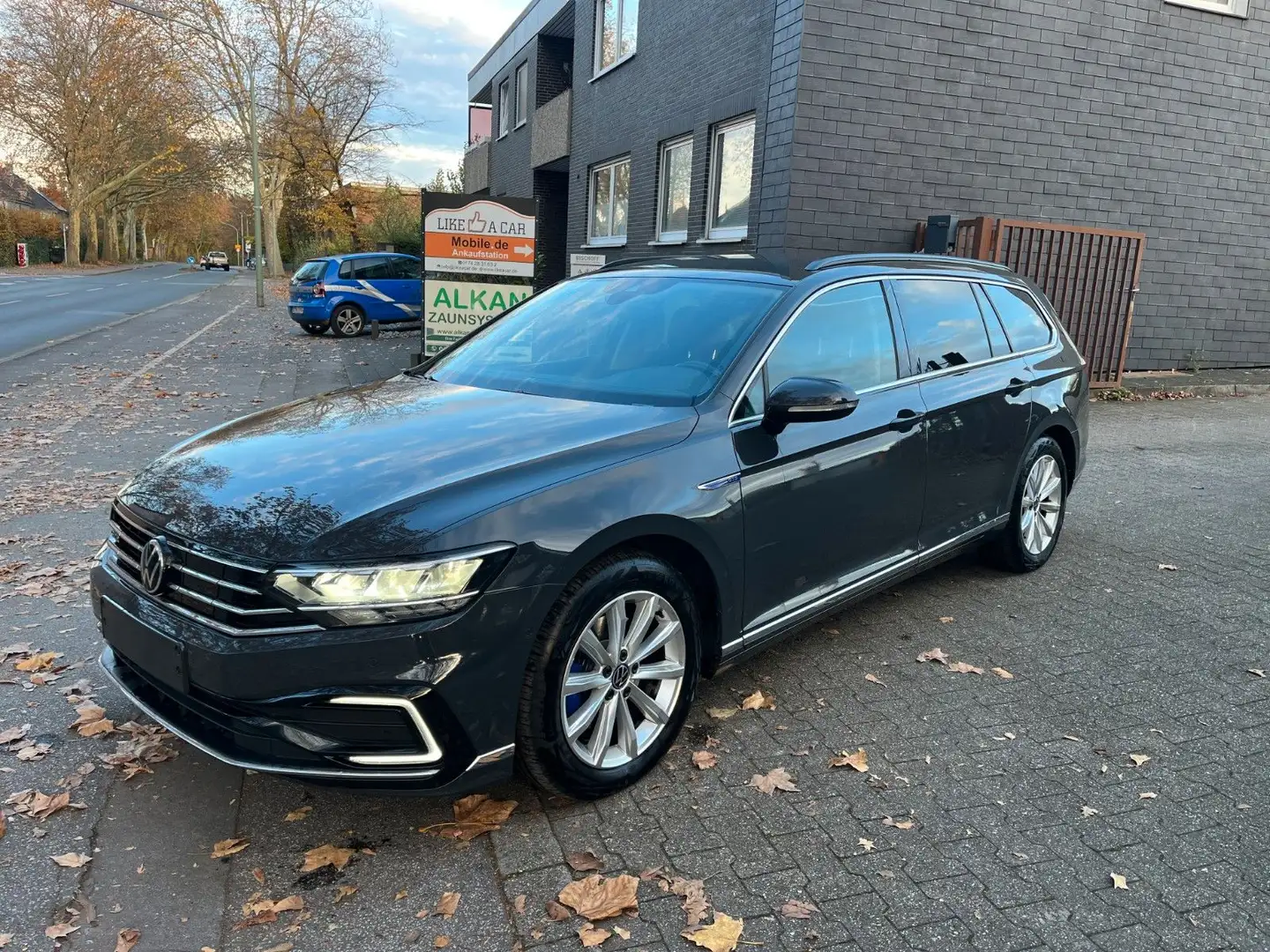 Volkswagen Passat Variant GTE 1.4 TSI VIRT COCK DSG MATRIX Grau - 2