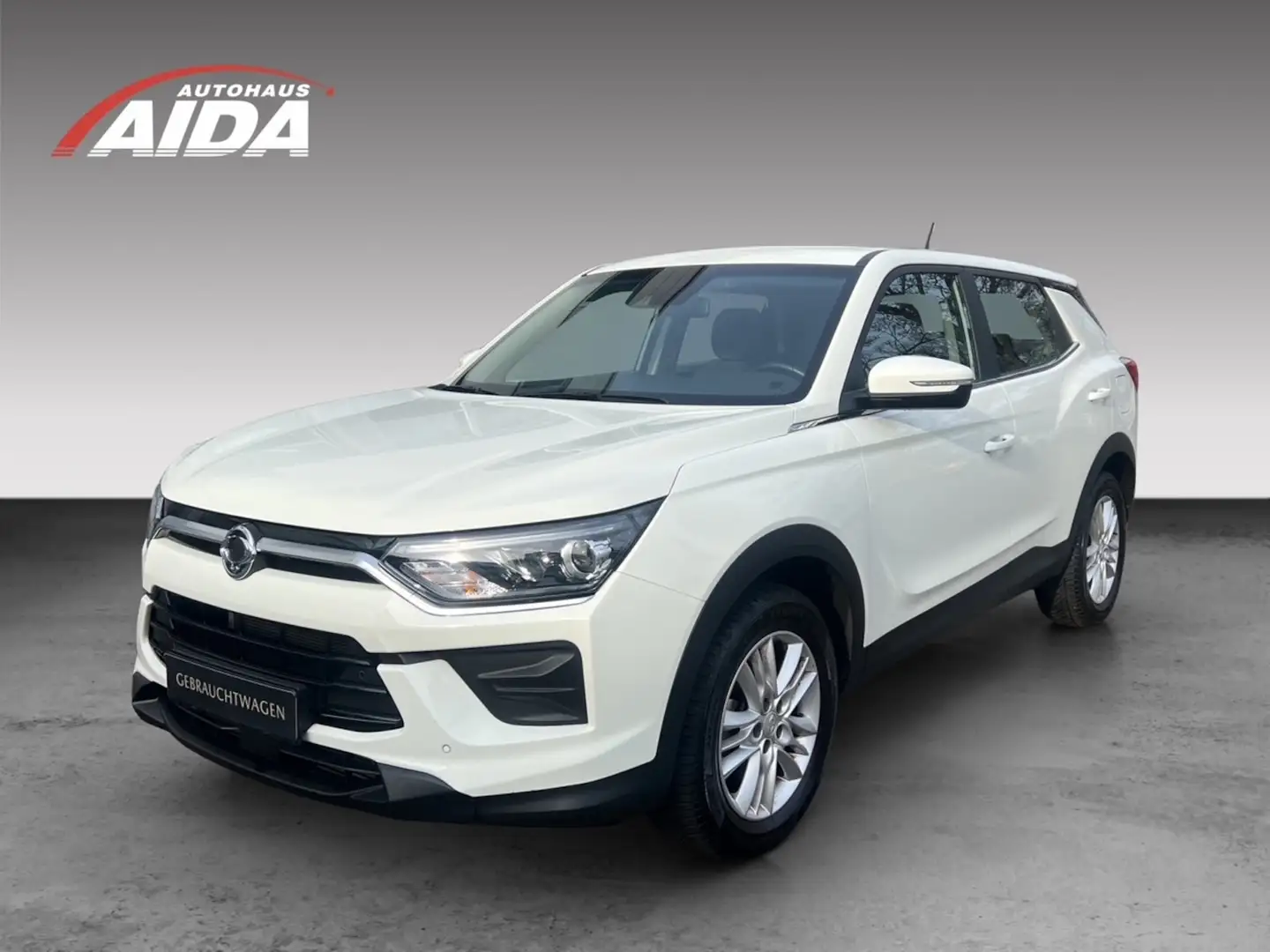 SsangYong Korando Amber 4x2 Bílá - 2