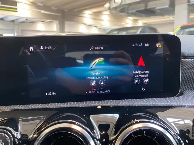 Mercedes-Benz A view 10