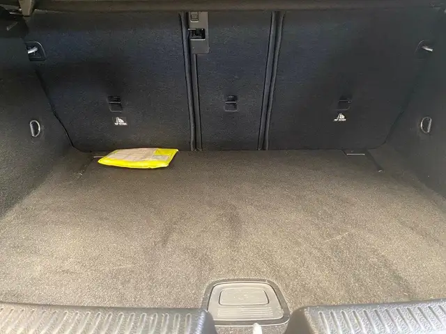 Mercedes-Benz A view 9