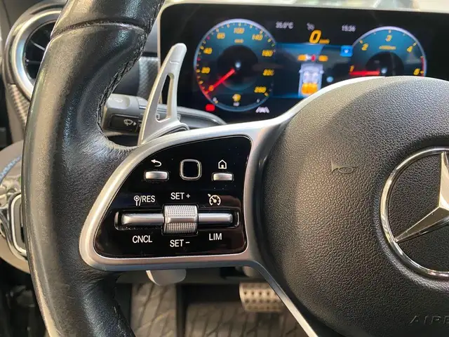 Mercedes-Benz A view 13