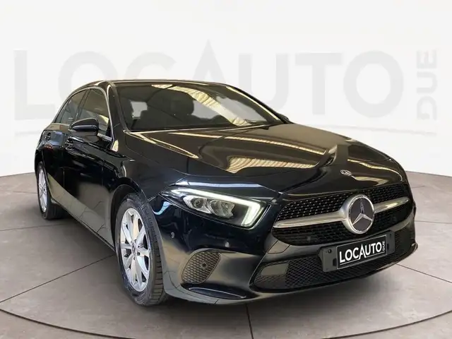 Mercedes-Benz A view 3