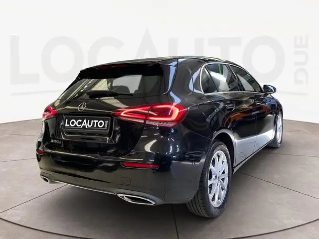 Mercedes-Benz A view 4