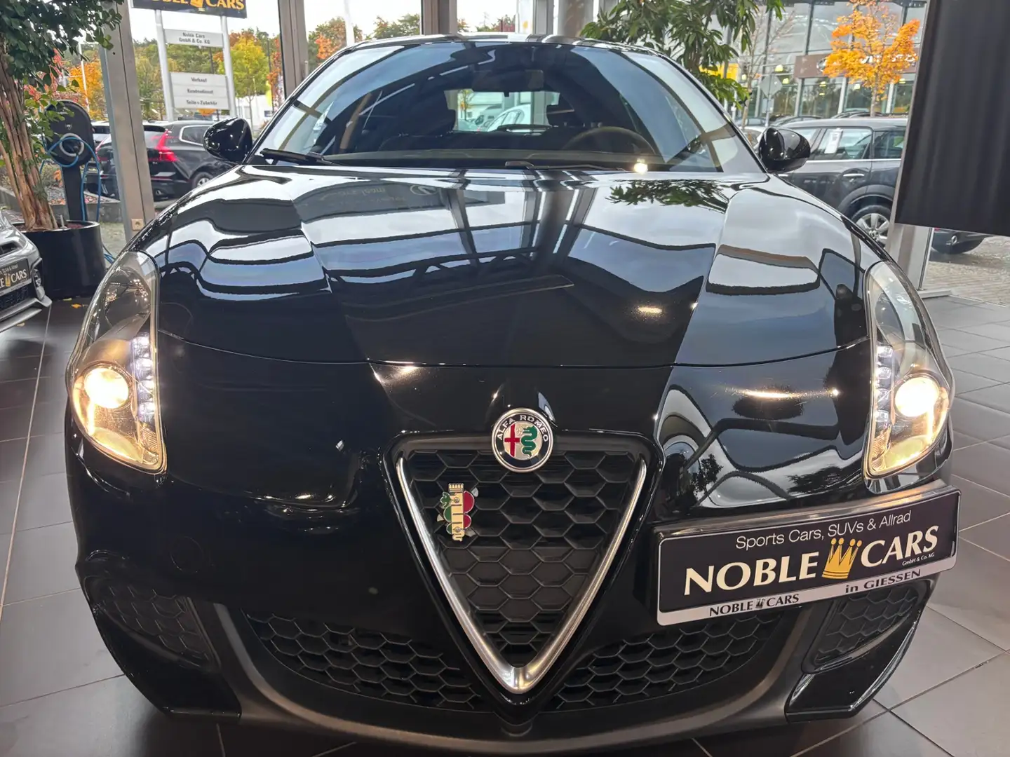Alfa Romeo Giulietta Basis KLIMA NAVI Schwarz - 2
