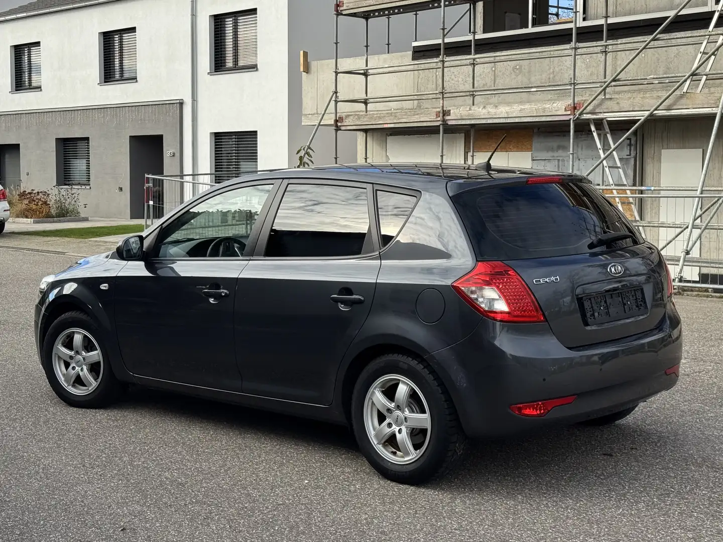 Kia Ceed / cee'd 1.4 Edition 7, TÜV & Service NEU! 1.Hand, Navi Grau - 2