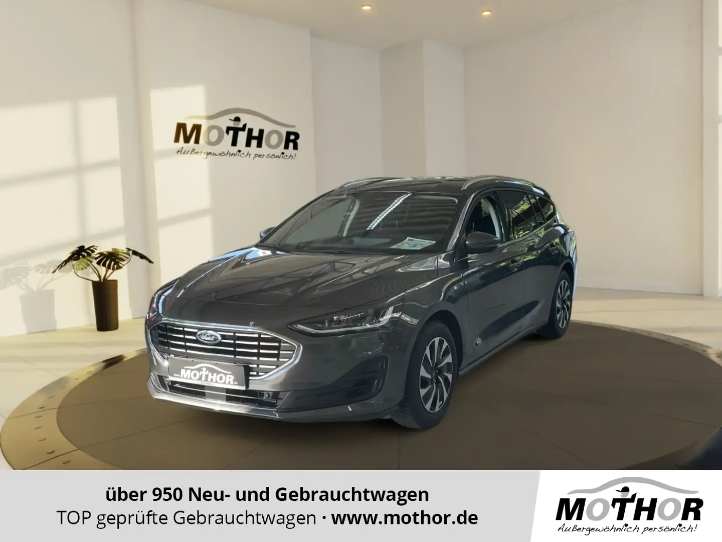 Ford Focus Turnier Titanium 1.0 EcoBoost Sitzheizung Grau - 1