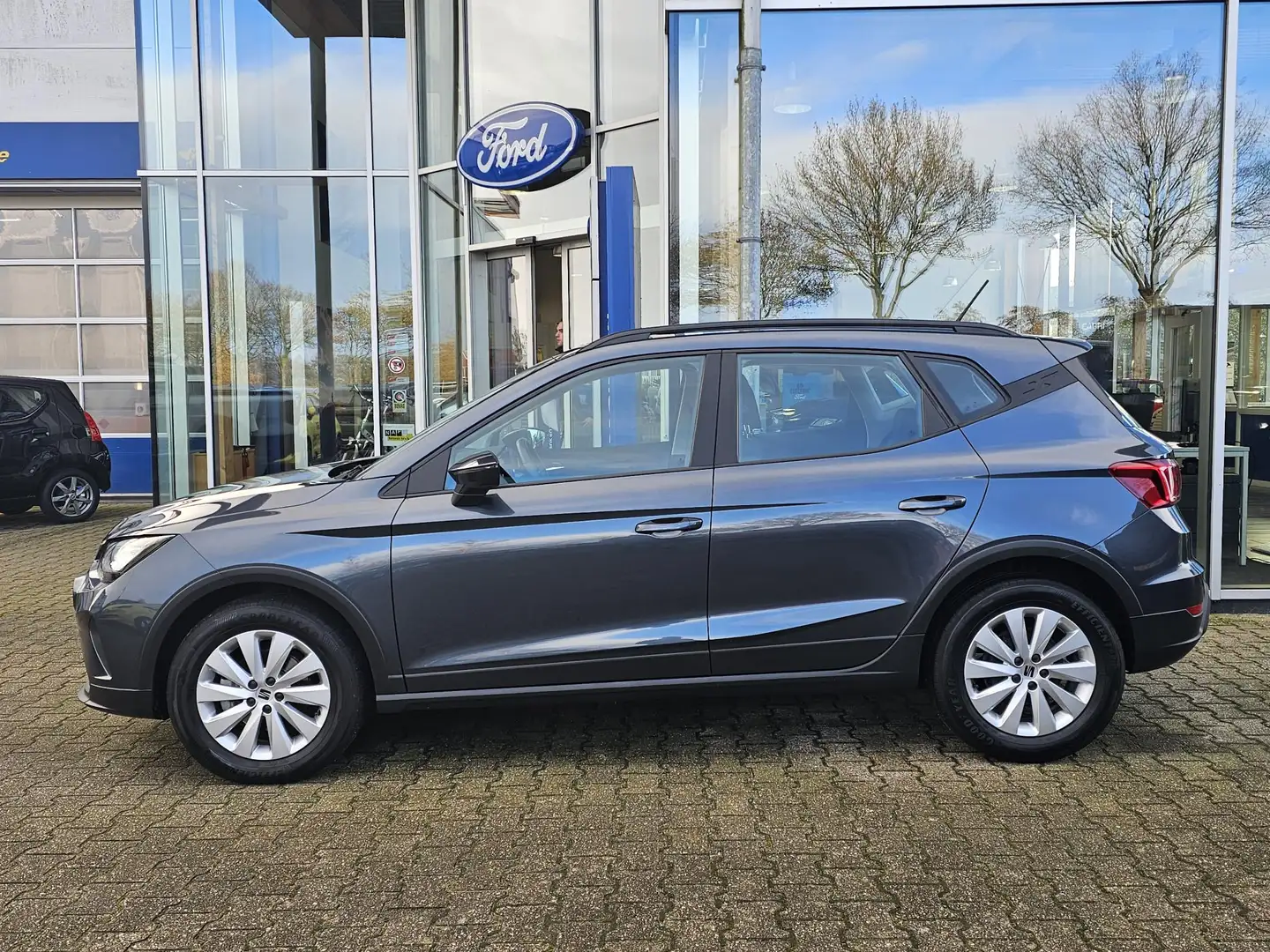 SEAT Arona 1.0 TSI Style Lane assist | Climate control | App Grijs - 2