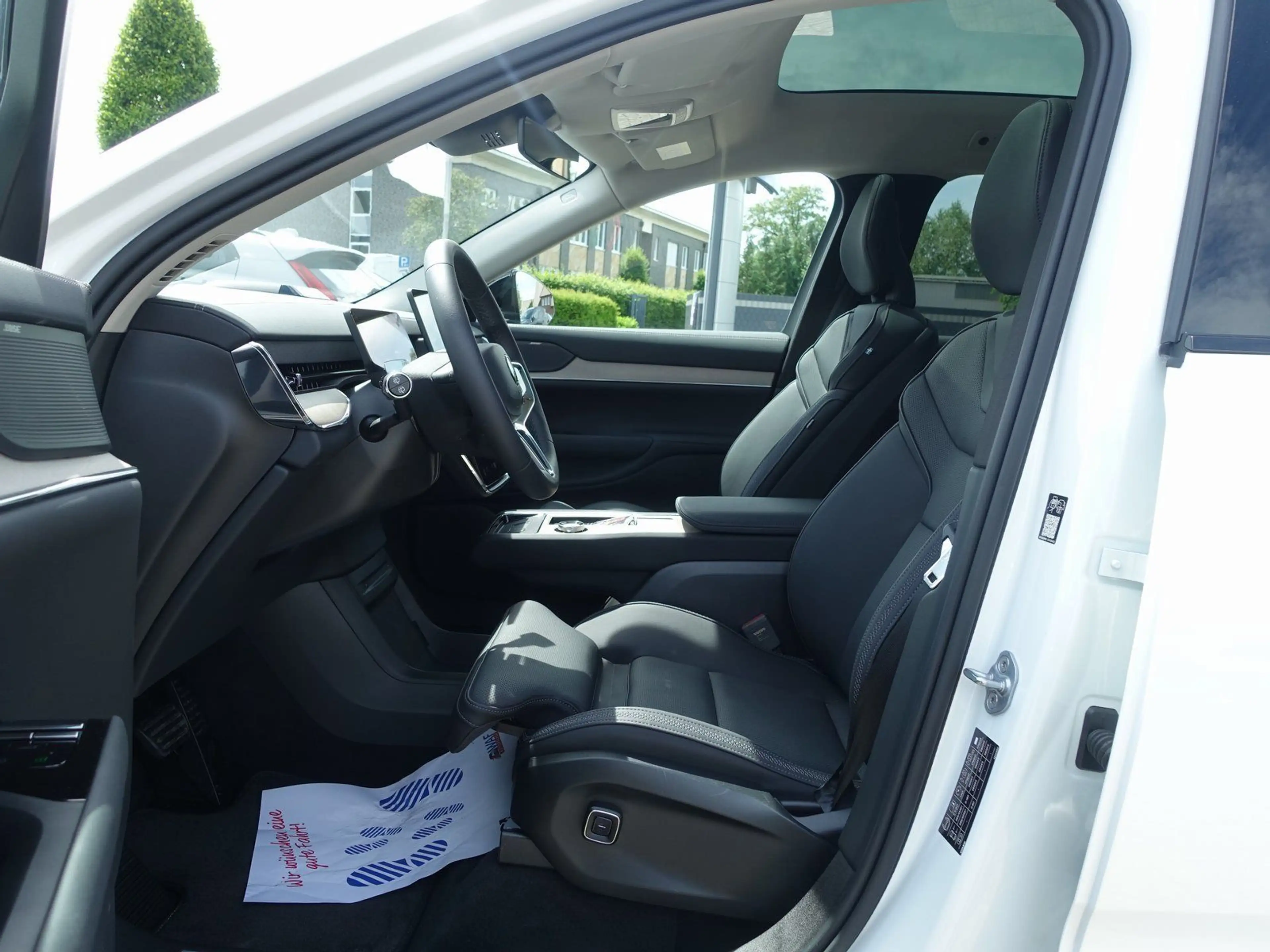 Volvo EX90 Executive Edition Twin Motor/Pano/360°/BOSE — photo 8