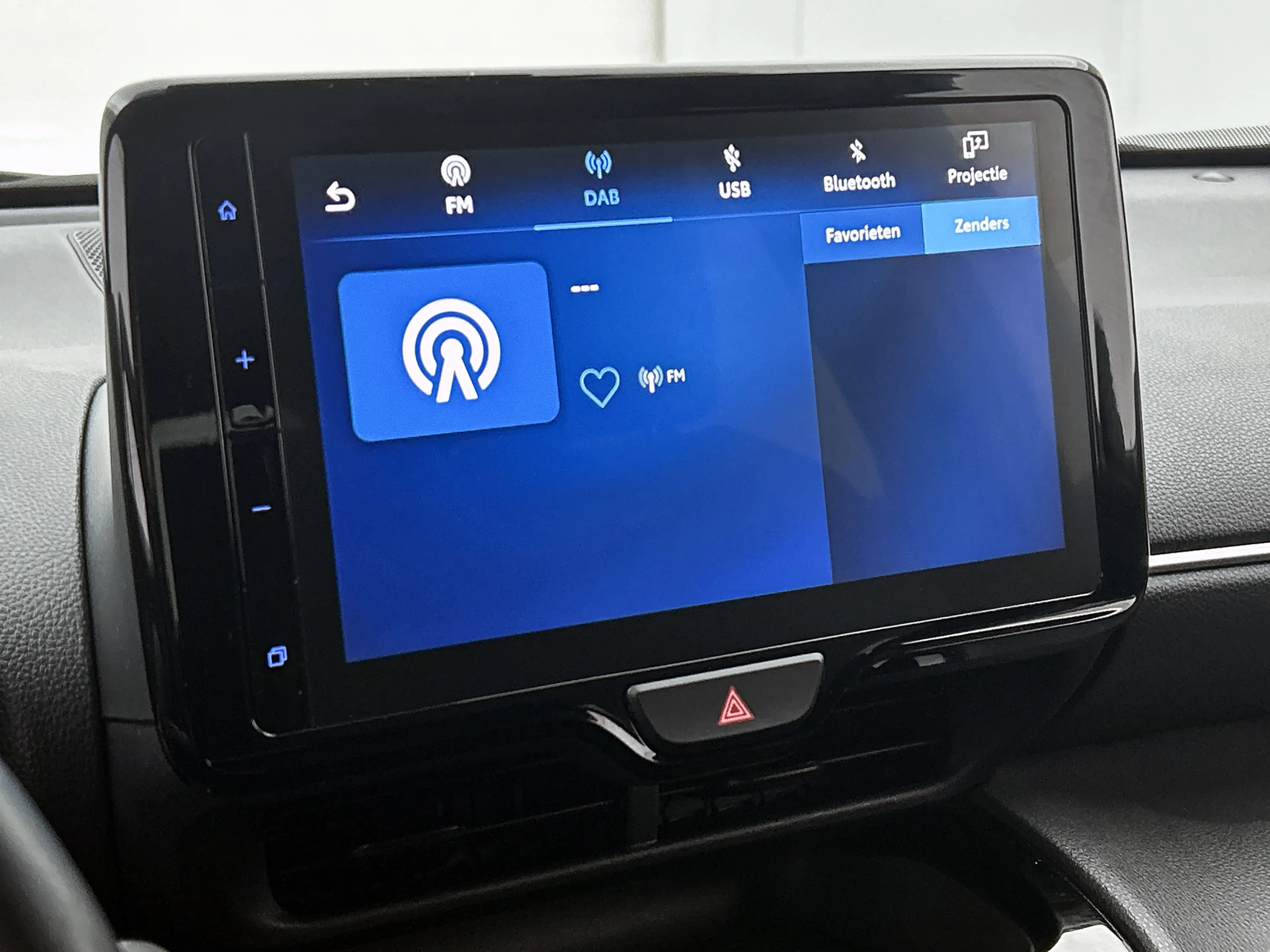 Toyota Yaris Cross 1.5 Hybrid Dynamic | Blindspot mirror | — photo 7
