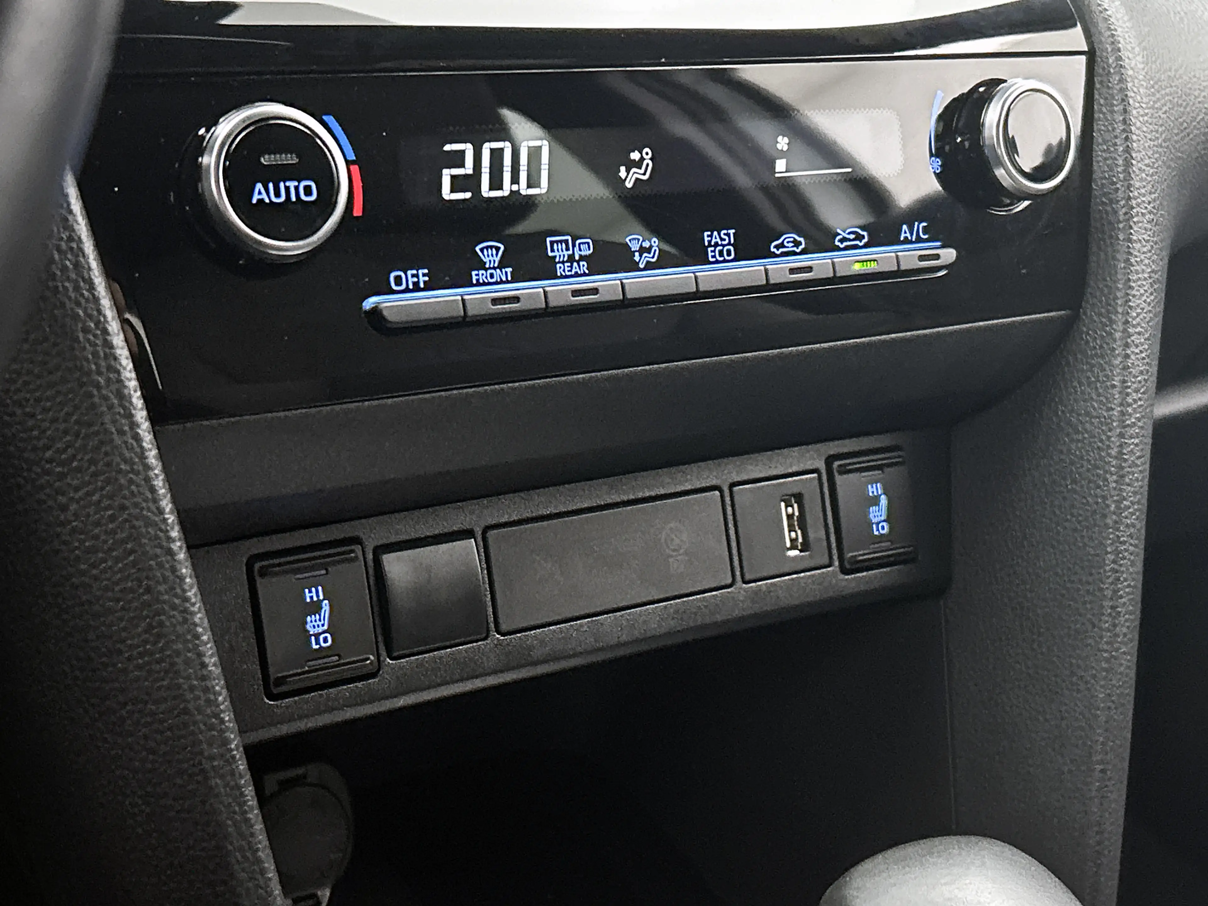 Toyota Yaris Cross 1.5 Hybrid Dynamic | Blindspot mirror | — photo 9
