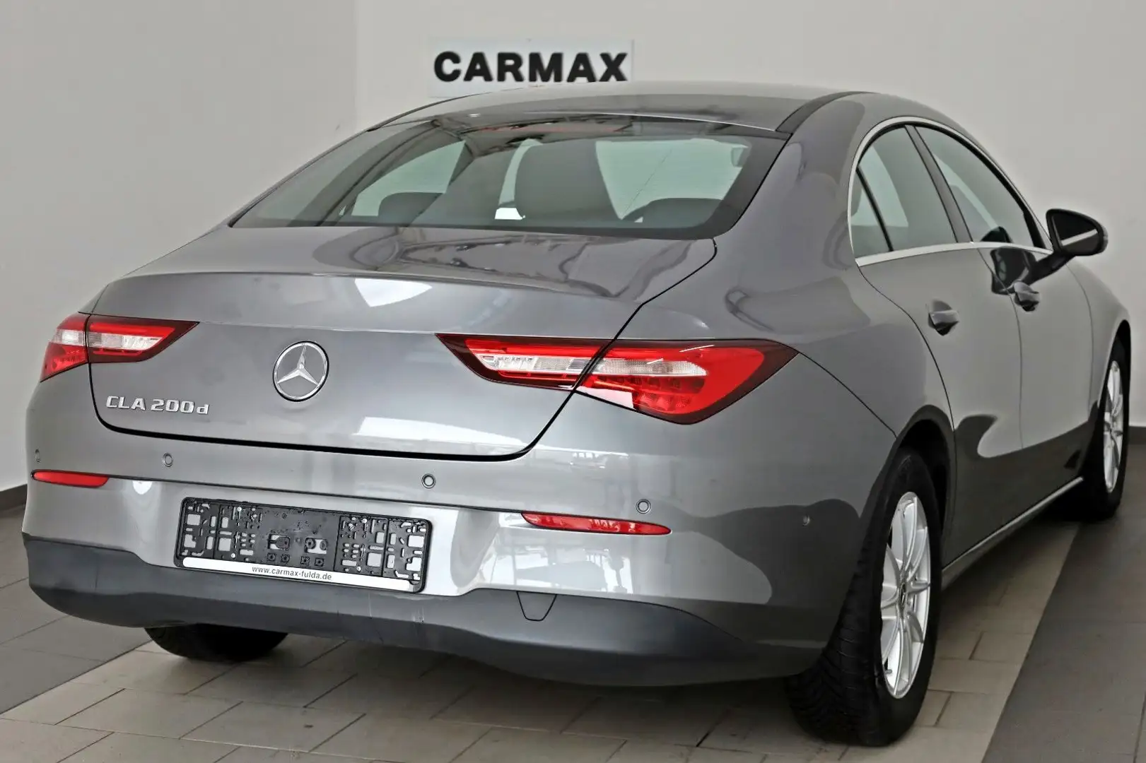 Mercedes-Benz CLA 200 d, Navi, SH, Carplay, Kamera, Widescreen Grijs - 2