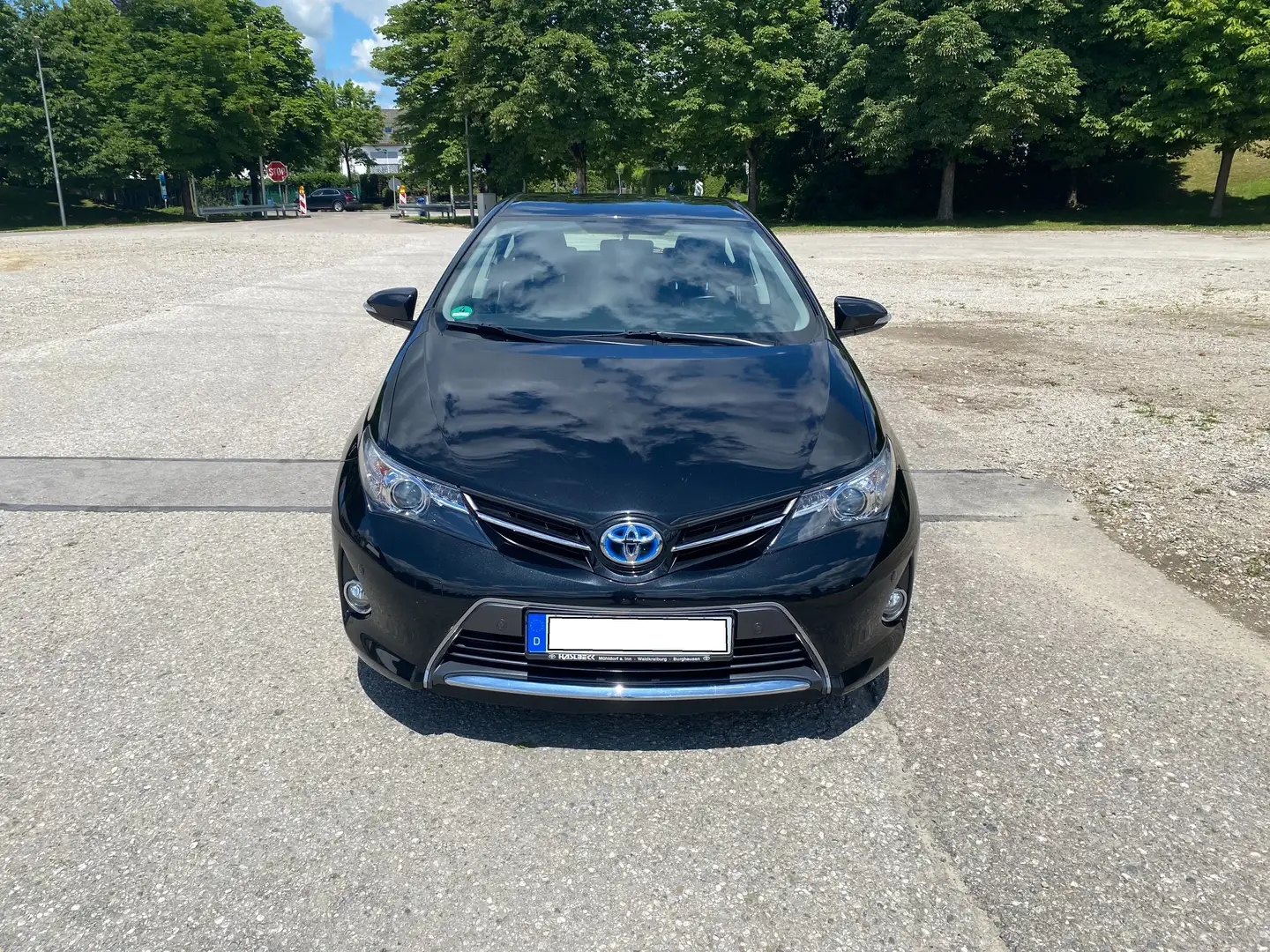 Toyota Auris Auris 1.8 Hybrid Navi, Temp, Sitzheiz, LED, Kamera Чёрный - 2