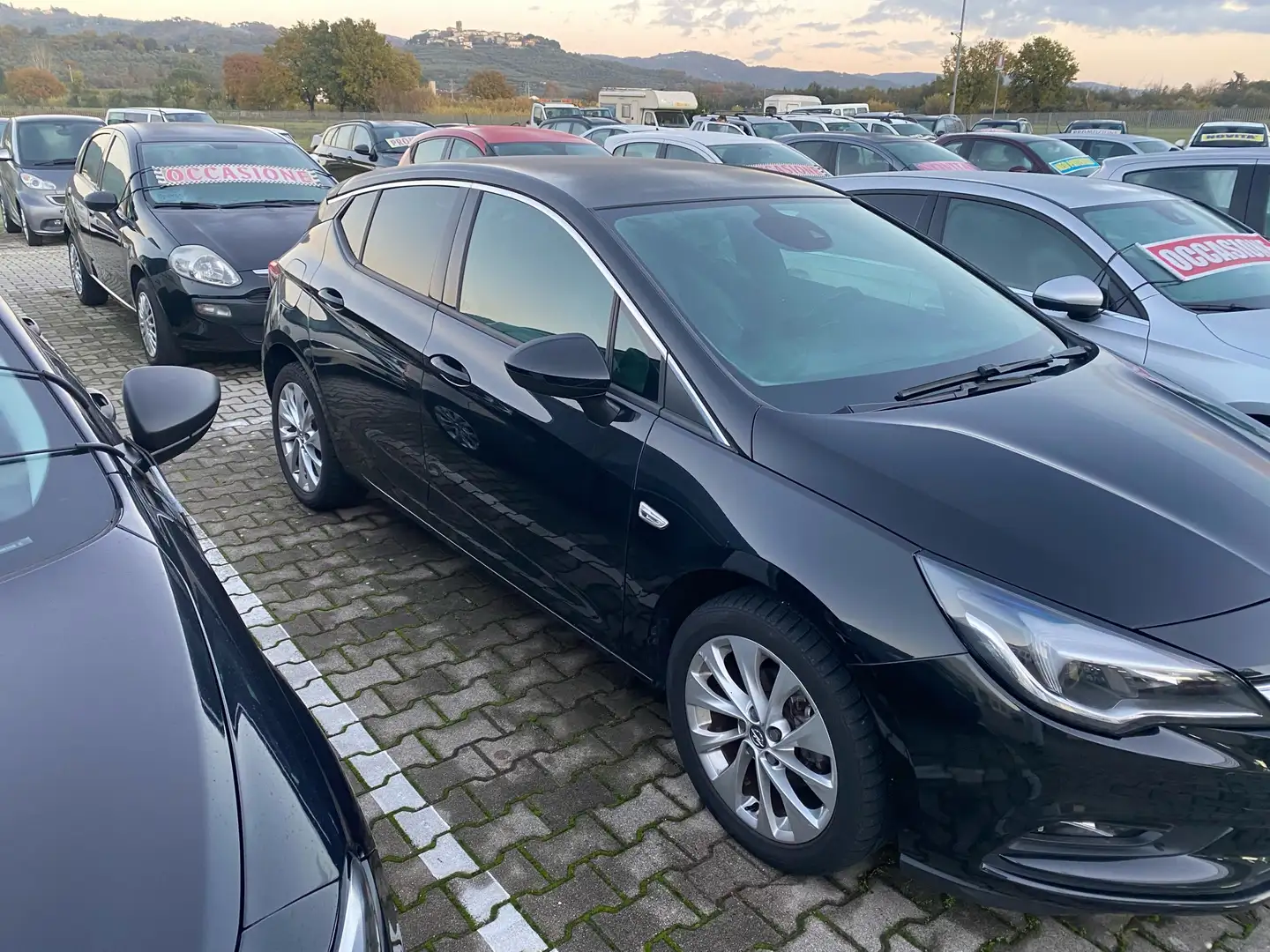 Opel Astra 5p 1.4 t Dynamic ecoM 110cv Zwart - 1