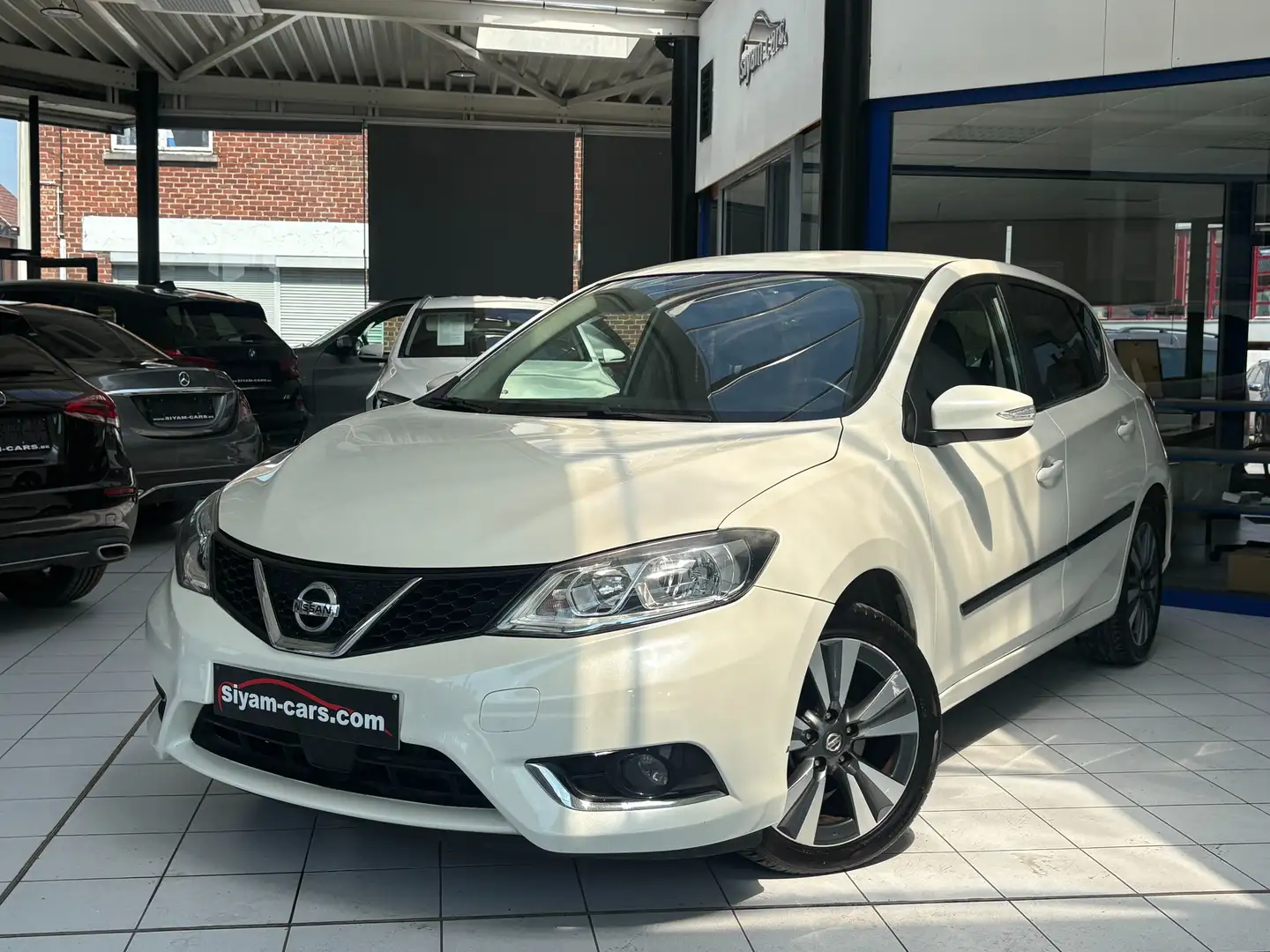 Nissan Pulsar Pulsar 1.2 DIG-T *CUIR * GPS * CAMERA * JANTES* Blanc - 1