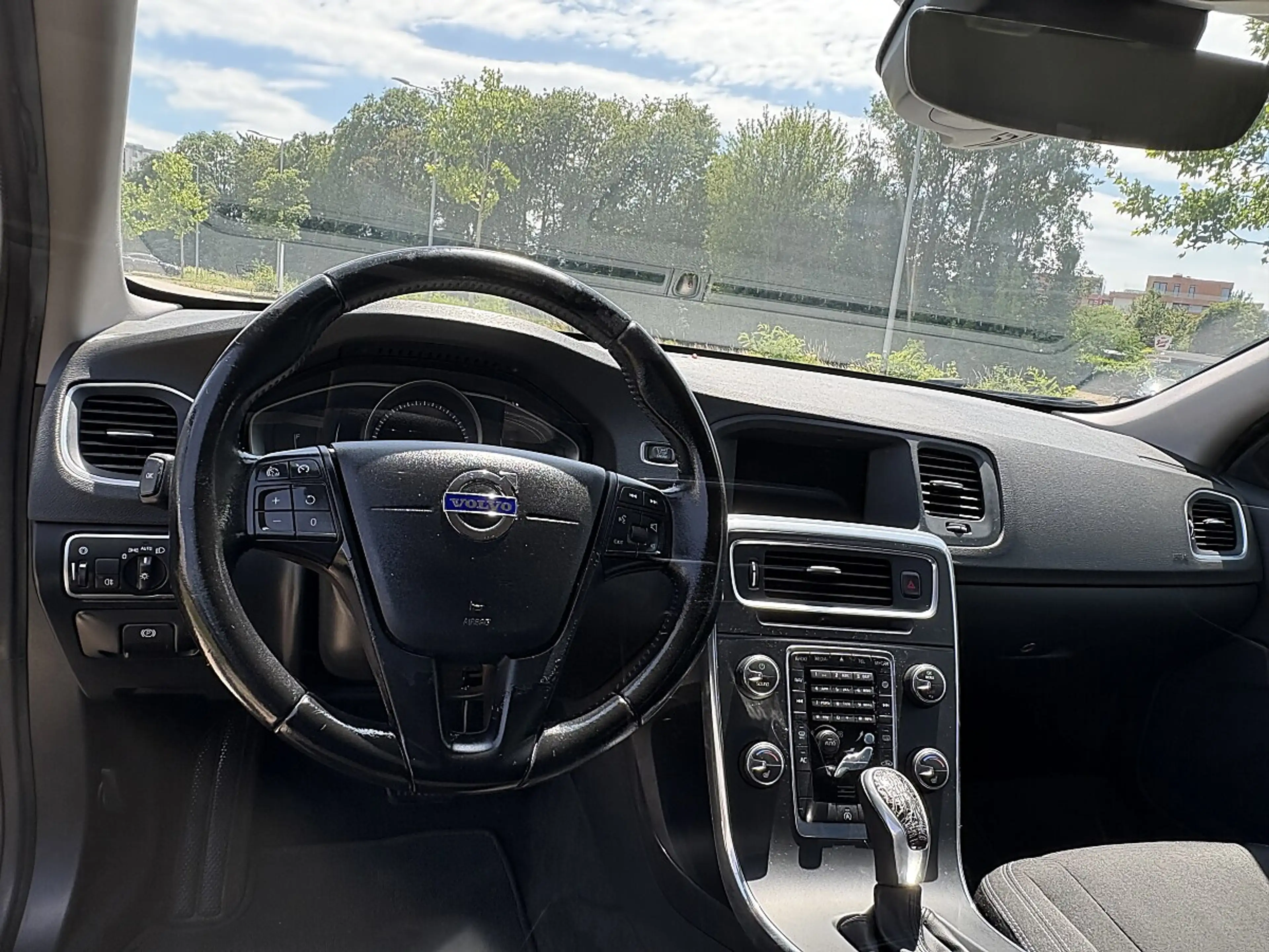 Volvo V60 D3 Kinetic Geartronic — photo 12