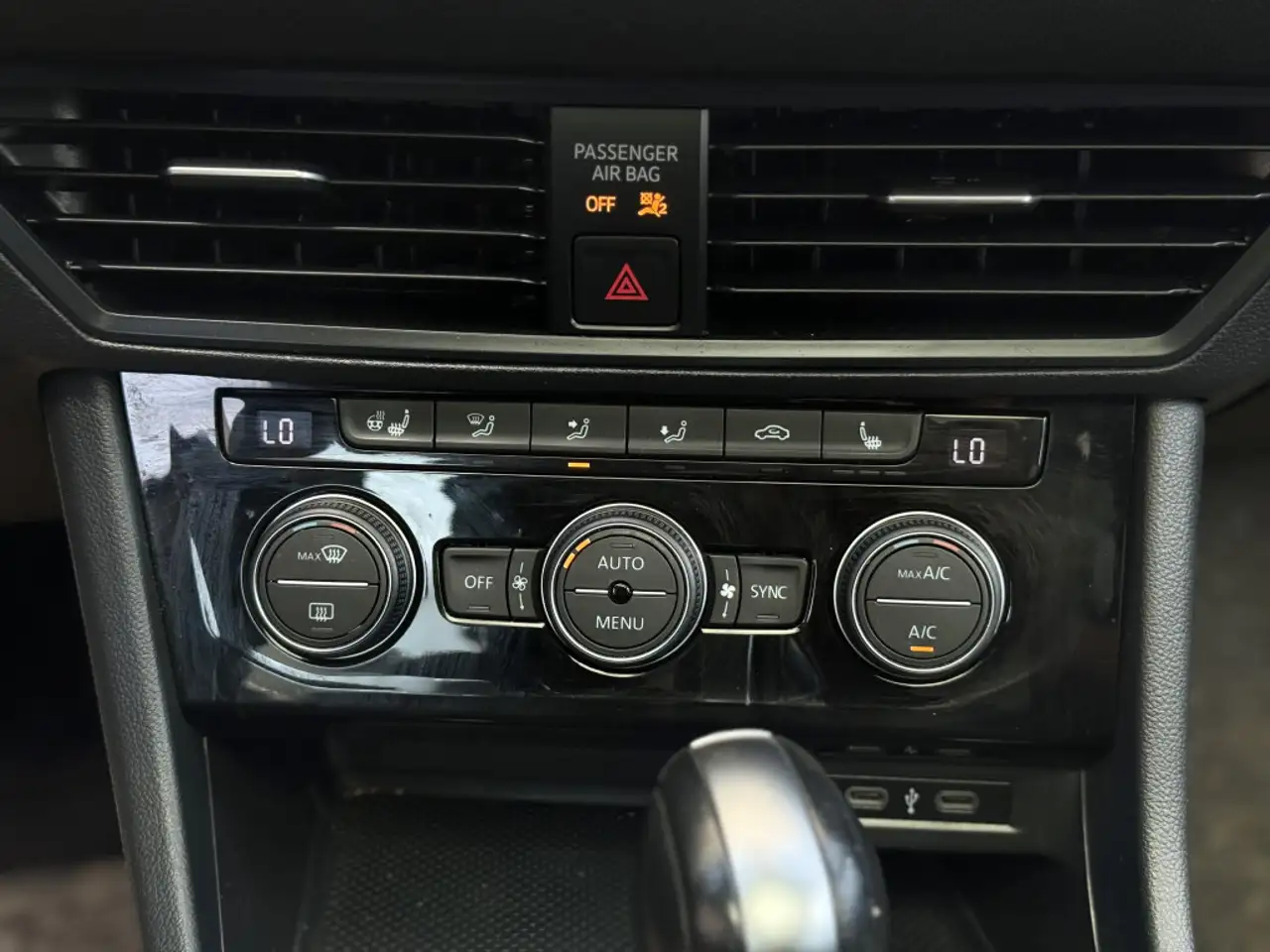 Volkswagen Jetta снимка Volkswagen Jetta