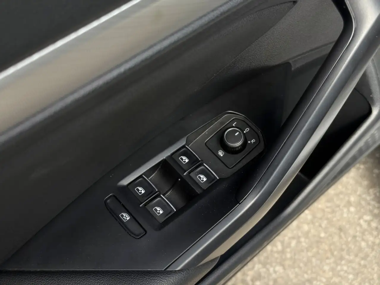 Volkswagen Jetta снимка Volkswagen Jetta