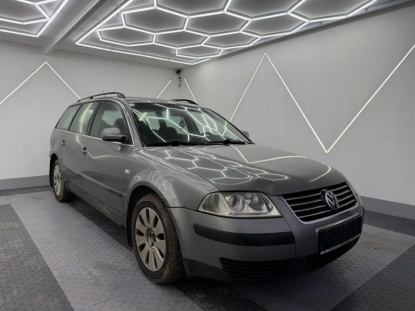 Volkswagen Passat Variant Comfortline 1,9 TDI PD Grau - 2