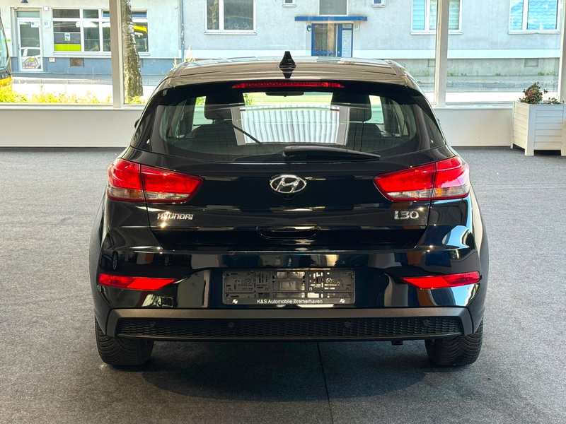Hyundai i30 Select Mild-Hybrid *KAM*SZH*TEMPO*CARPLAY* — photo 6